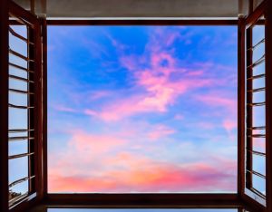 Tuinposter Een Raam Dat Naar De Hemel Opent - Buitenposter - Tuindoek